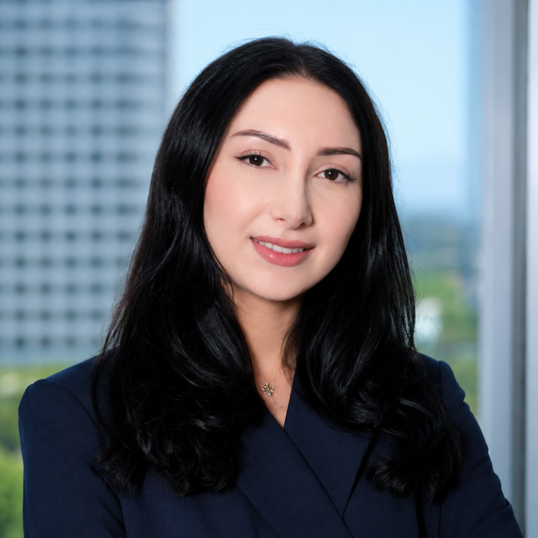 Eva Dadashyan